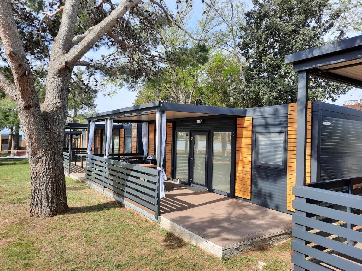 Sand & Relax Privlaka - Mobile Home Gloria Exterior photo
